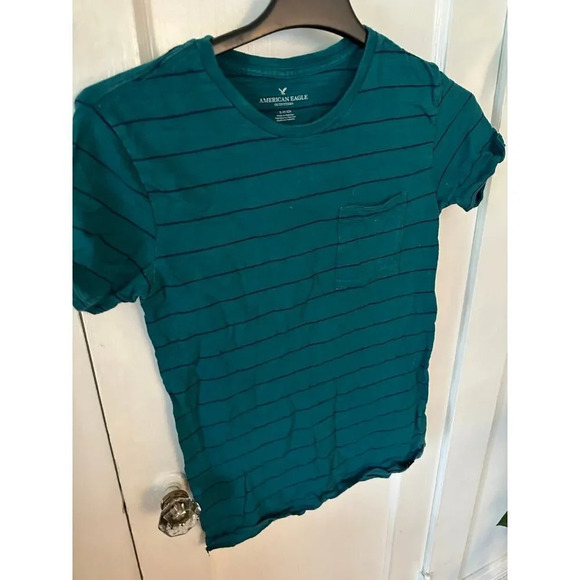 American Eagle Outfitters Men’s size Small striped Pocket t -shirt - Picture 2 of 7